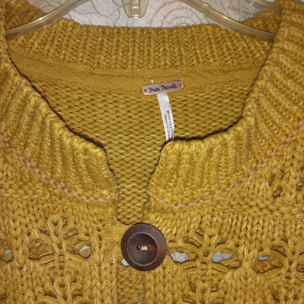 Free People Sweater - Picture 6 of 7